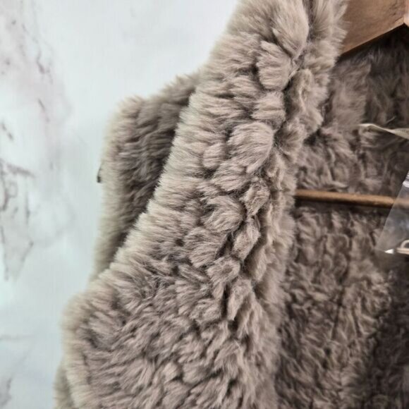 Soft Surroundings Vest Women Small Brown Taupe Faux Fur Jenai Knit Gilet Fleece - Picture 2 of 10
